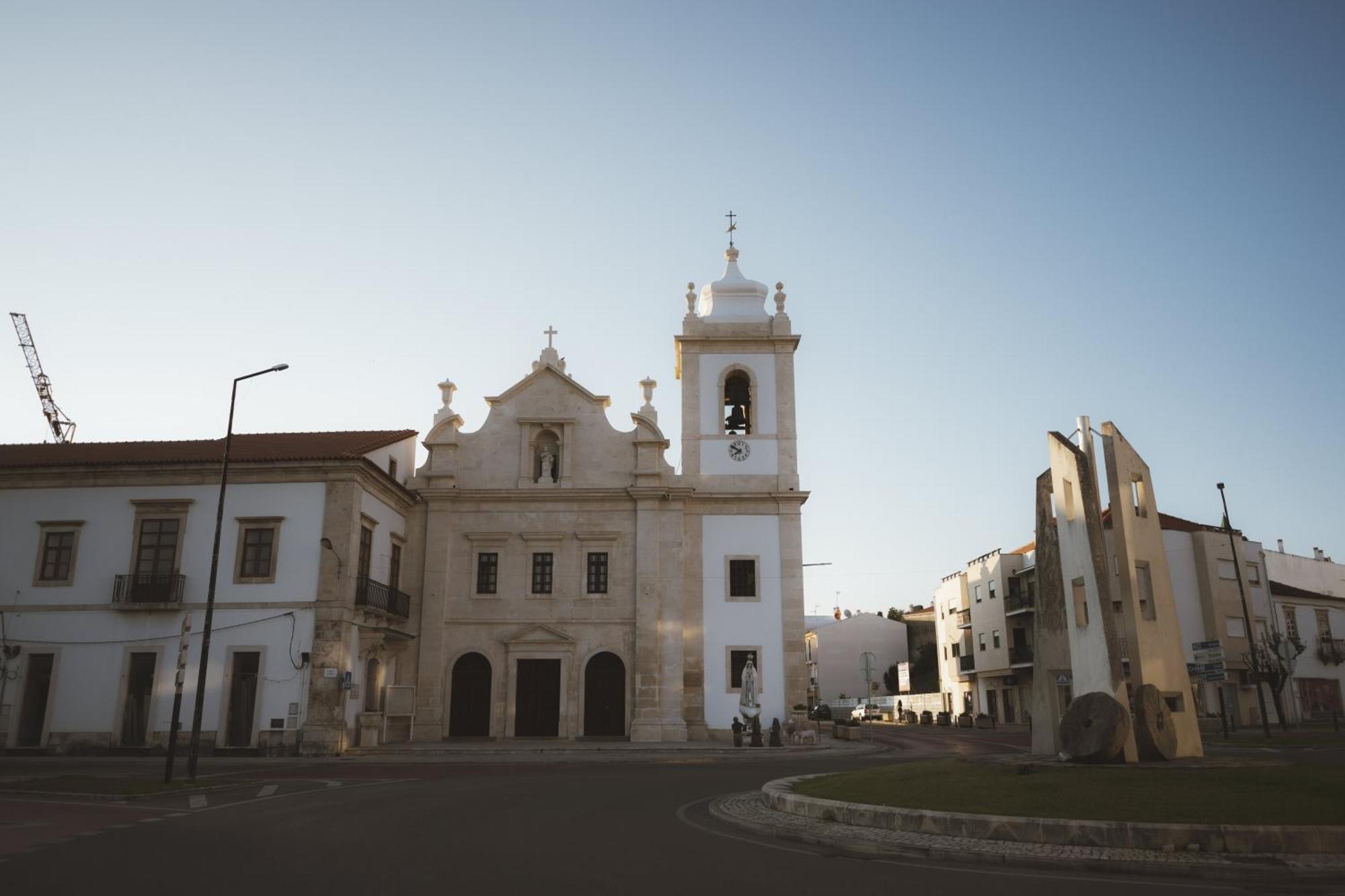 Dolinas Climbing Hotel Porto de Mós エクステリア 写真